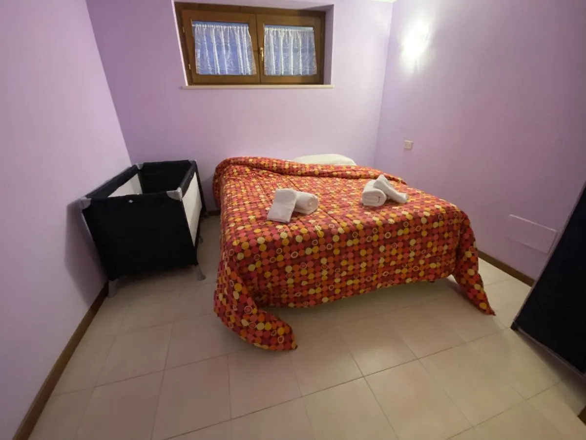 Apartment Costabella Appartamento Immerso Nella Natura Brenzone sul Garda