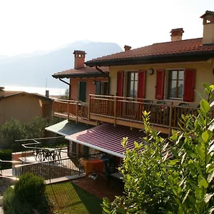 Residenza Cristina Brenzone sul Garda